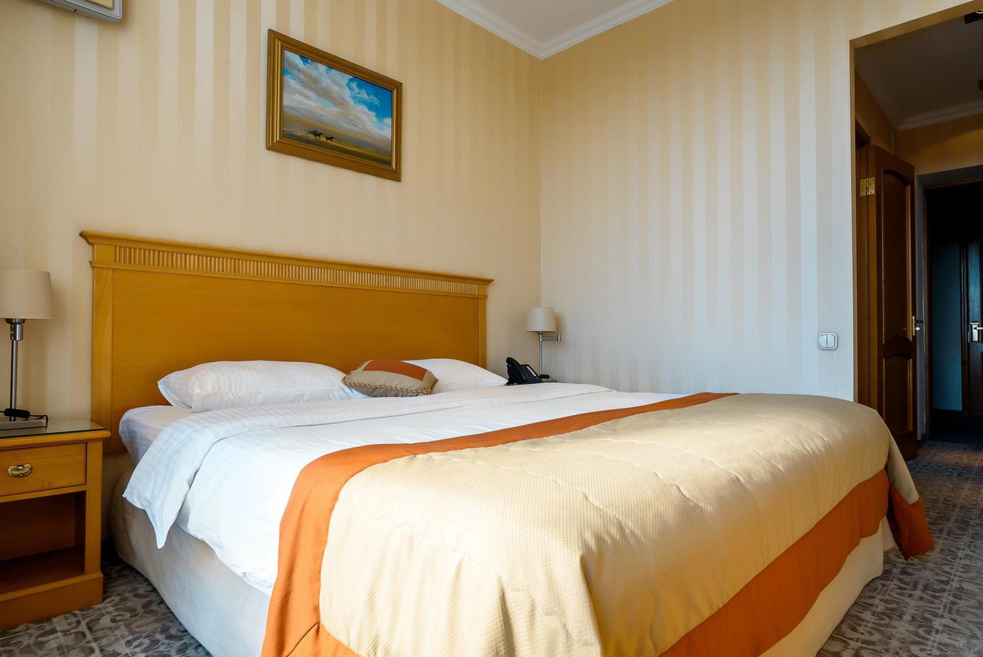 Cosmonaut Hotel Karaganda Luaran gambar